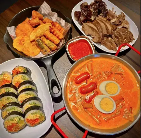 Hình ảnh Tê Tê - Kimbap & Tokbokki - Hoàng Công Chất