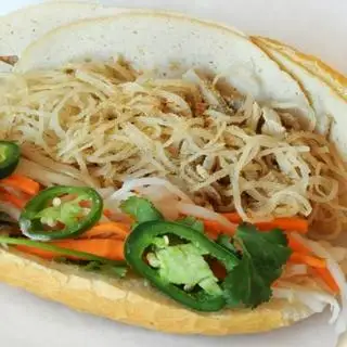 Bánh mì bì - 19.000 ₫ tại Bánh Mì Bố 2 Con - Hồ Bá Kiện