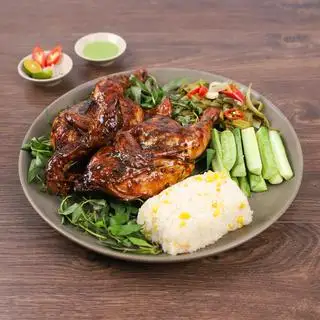 Hình ảnh Gà Nướng Sốt Tiêu Nguyên Con