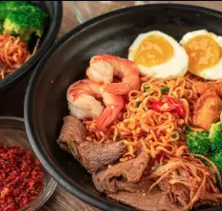 Mì trộn muối ớt bò tôm trứng - 55.000 ₫ tại Bún Nước Cô Diễm - Bún Nước & Mì Trộn Muối Ớt - Bùi Đình Túy