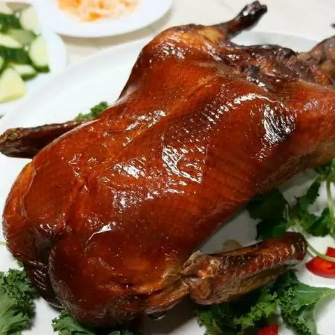 Hình ảnh Vịt Quay Da Giòn Tỳ Bà - Hậu Giang