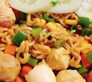 Hình ảnh Mì thập cẩm nhiều mì