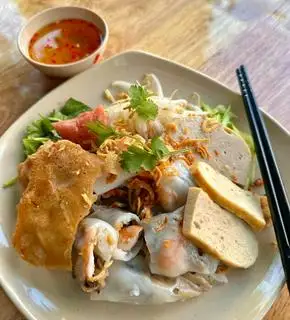 Bánh cuốn tôm thịt đầy đủ - 49.000 ₫ tại Bình Lợi Quán - Bánh Cuốn - Phạm Vấn