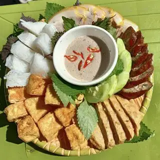 Hình ảnh Bún đậu đầy đủ
