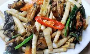 Hình ảnh Ếch xào măng trúc