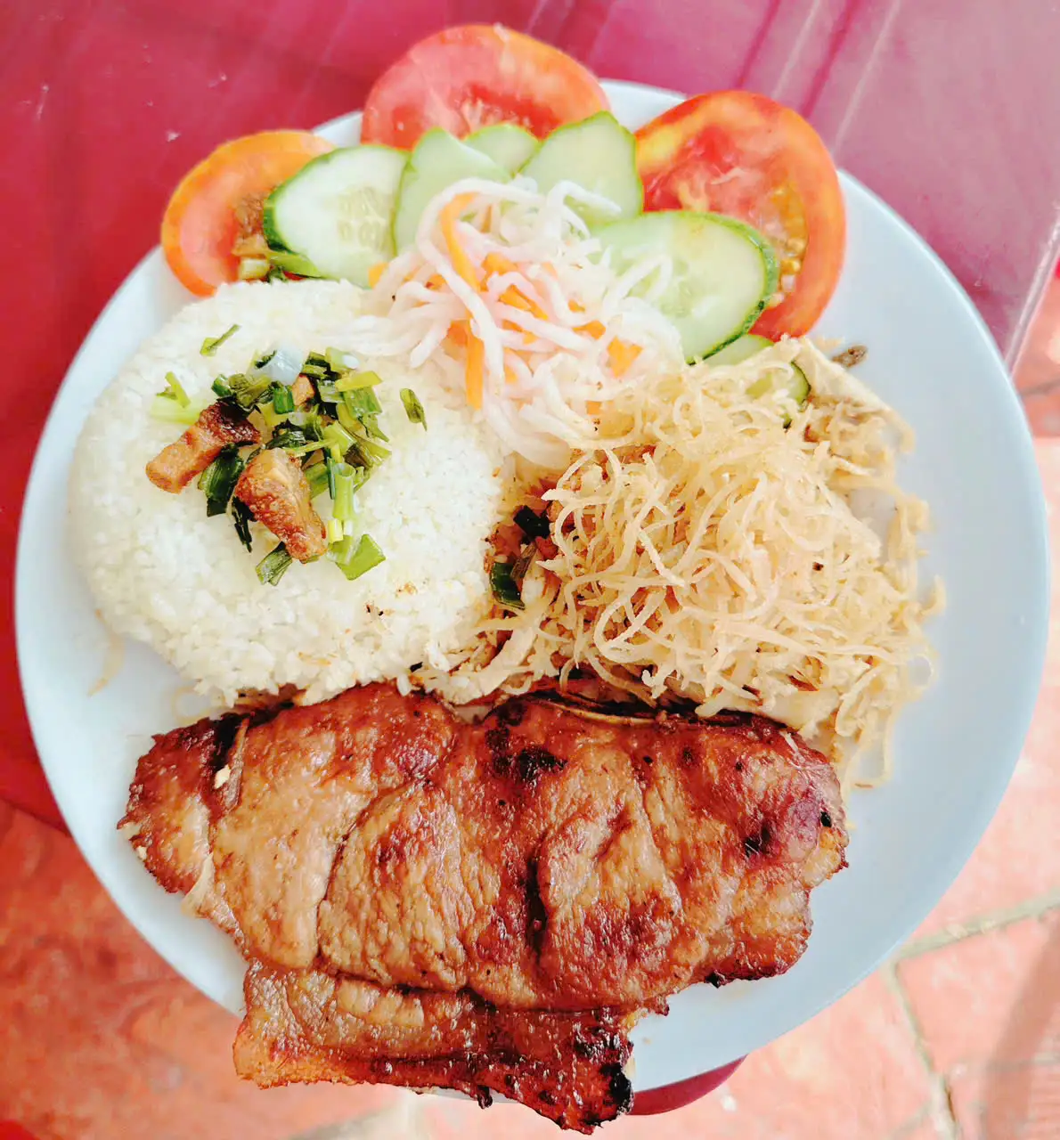 Cơm sườn bì - 56.000 ₫ tại Cơm Tấm HOA MAI - Nguyễn Du