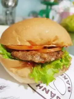 Hình ảnh Burger bò -  beef burger