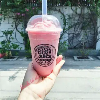 Sinh tố dâu tây size M - 38.000 ₫ tại Cozy Juice - Sinh Tố & Nước Ép Trái Cây - Dương Quảng Hàm