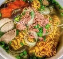 Hình ảnh Mỳ bò thập cẩm
