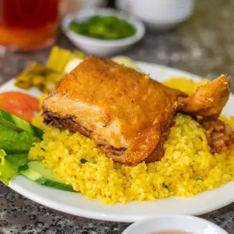 Cơm Gà, Cơm Chiên & Cơm Xào Bò Nhà Khang - Phan Văn Trị - Cơm/Cơm tấm gần bạn