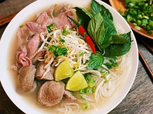 Hình ảnh Phở tái bò viên