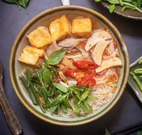 Bún Thái chay - 35.000 ₫ tại Quán Chay Hoa Đăng - Hủ Tíu Khô & Bún Măng - Phan Huy Thực