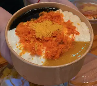 Bông lan trứng muối mix 4 sốt - 55.000 ₫ tại Bối Bakery - Bông Lan Trứng Muối & Bánh Ngọt - Vũ Huy Tấn