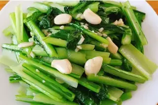 Cải Xanh Xào Tỏi - 40.000 ₫ tại Cơm Thố Tiến Phát - Nguyễn Trung Ngạn