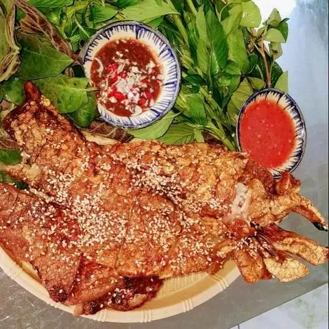 Hình ảnh Má Heo Nướng Muối Ớt Tân Kỳ Tân Quý - Tân Kỳ Tân Quý