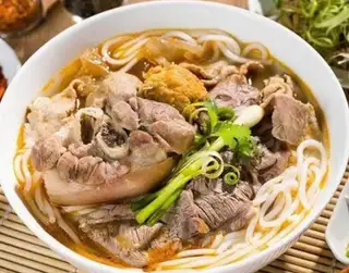 Hình ảnh Giò heo - nạm - tái
