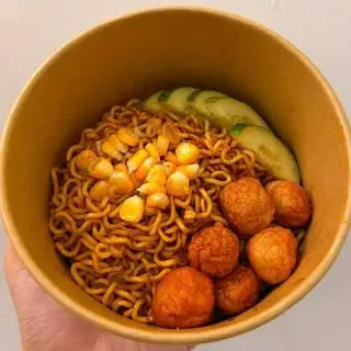 Hình ảnh Mì trộn cá viên