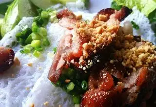 Bánh hỏi thịt nướng nem nướng - 50.000 ₫ tại Bún Thịt Nướng & Cơm Tấm Kkfood - Cao Thắng