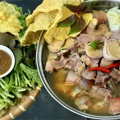 Hình ảnh Lẩu Bò Cô Liên - Cách Mạng Tháng 8