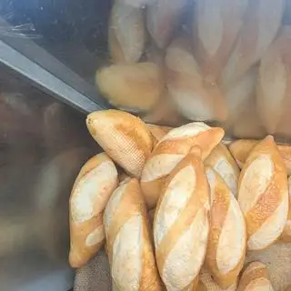 Hình ảnh Bánh mì Pháp nhỏ