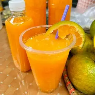 Hình ảnh Cam vắt nguyên chất