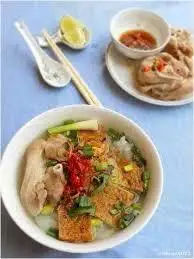Bánh canh giò chả đầy đủ - 70.000 ₫ tại O Sửu 2 - Bánh Canh Bột Gạo & Bún Bò - Trần Khắc Chân