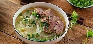 Bún bò nạm gân - 50.000 ₫ tại Bún Bò Huế Lan Anh - Quang Trung