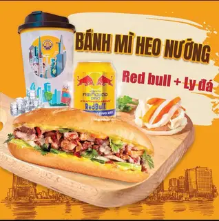 Hình ảnh Combo bánh mì thịt nướng - Red Bull - ly đá