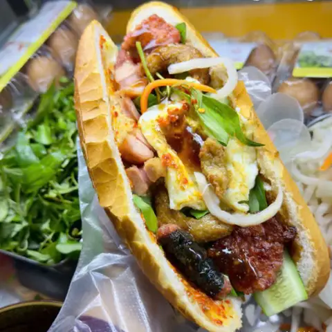 Hình ảnh Bánh Mì Thịt Nướng 96 - Đường 17