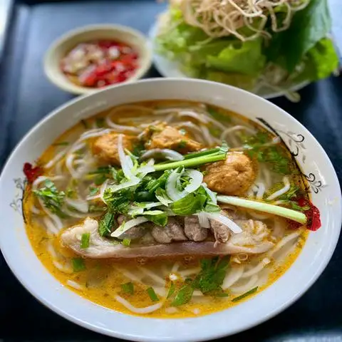 Bún Bò Gốc Huế Hương Giang - Cư Xá Nam Hải - Bún/Phở/Mỳ/Cháo gần bạn