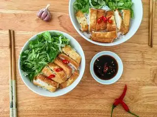 Bún xì dầu - 45.000 ₫ tại THE LABC - Bún Riêu Cua Đồng, Bún Xì Dầu & Phá Lấu Bò - Nguyễn Văn Công
