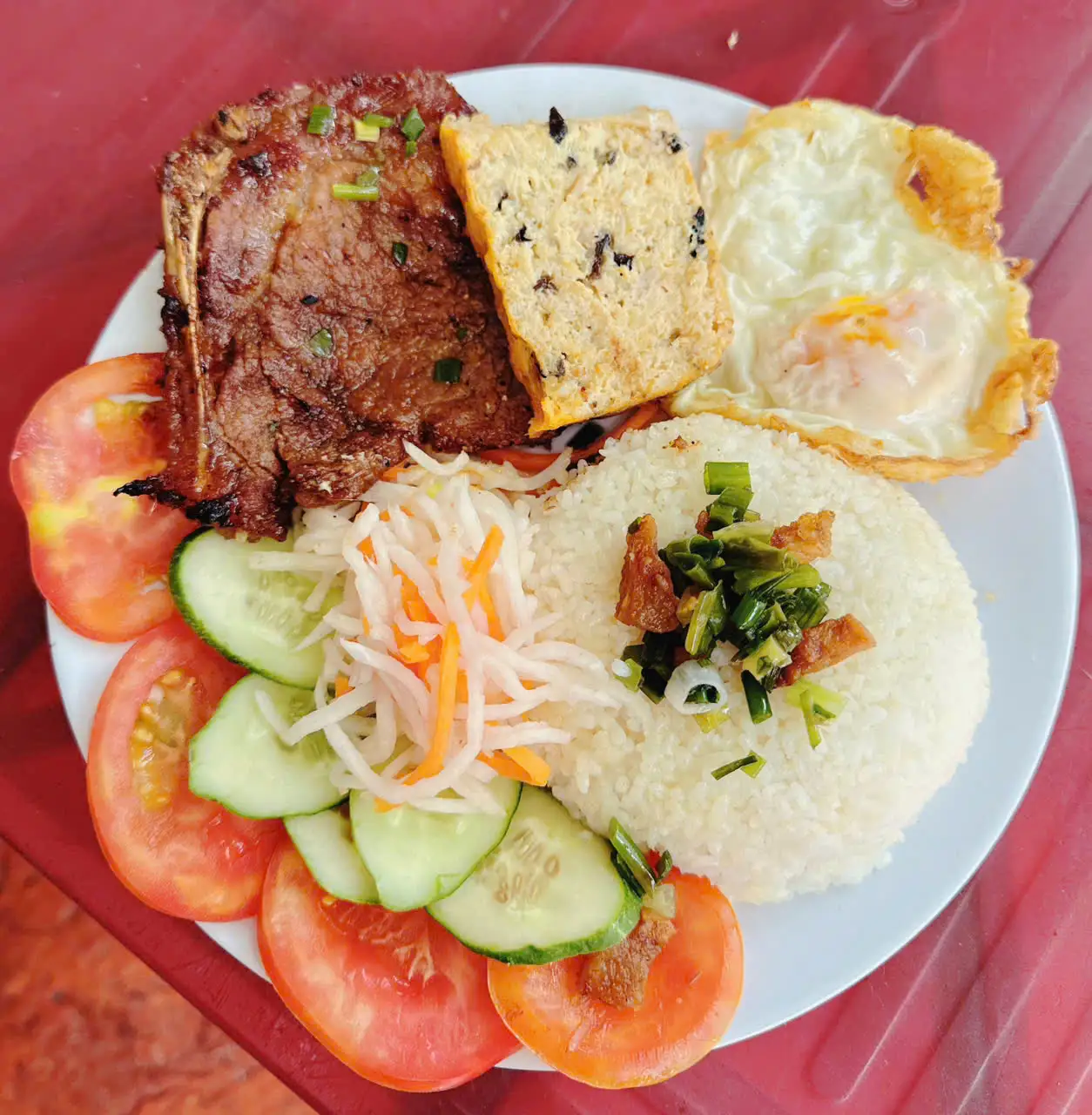 Cơm sườn chả trứng - 63.000 ₫ tại Cơm Tấm HOA MAI - Nguyễn Du