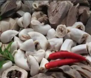 Lòng thêm - 20.000 ₫ tại Cháo Lòng 272 - Lê Văn Quới