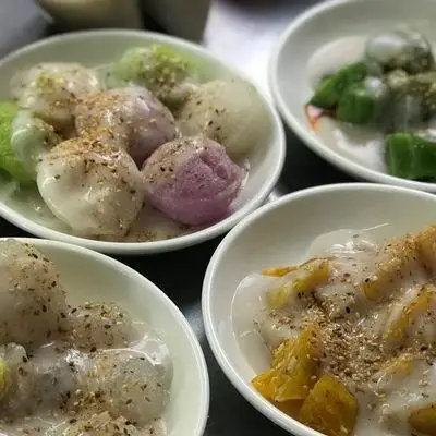 Cô Hai - Bánh Bò & Bánh Chuối Nước Dừa - Xóm Chiếu - Tráng miệng gần bạn