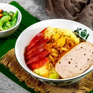Xôi xéo chả mỡ - ruốc - lạp xưởng - 59.000 ₫ tại Xôi Làng Nghề - Xôi Xéo & Chè Hà Nội - Nguyễn Thị Minh Khai