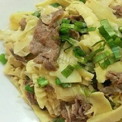 Hình ảnh Cơm Bò Xào Măng
