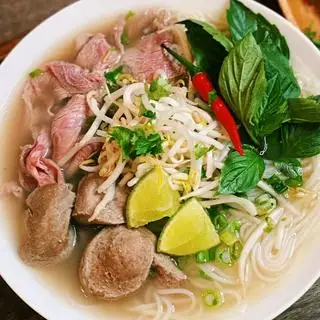 Tái bò viên - Rare beef - beef balls - 75.000 ₫ tại Phở Tiên - Ngô Đức Kế