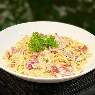 Hình ảnh Mỳ thịt nguội sốt  kem