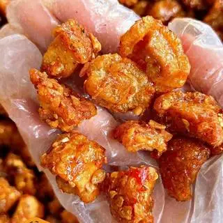 Hình ảnh Tóp mỡ rim giòn tan