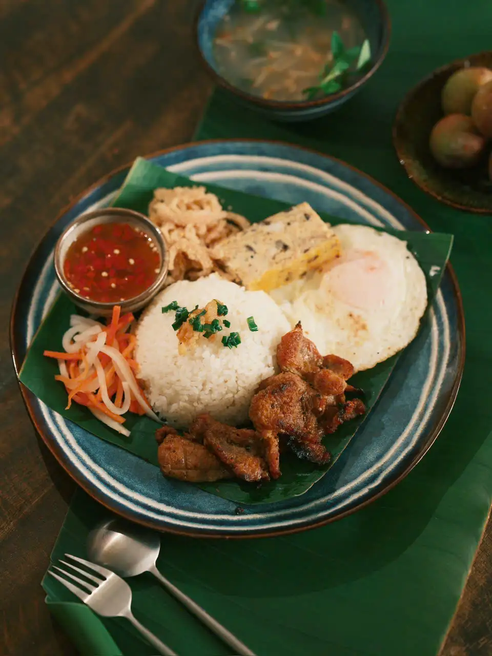 Hình ảnh Cơm tấm - sườn cốt lết