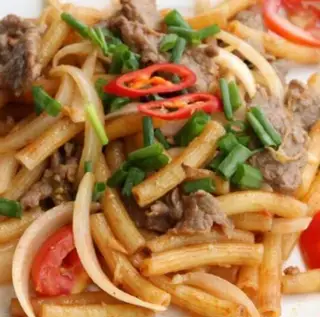 Hình ảnh Nui xào bò