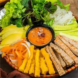Hình ảnh Nem nướng Nha Trang suất lớn