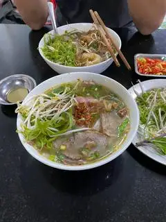 Hình ảnh Bún bò tái