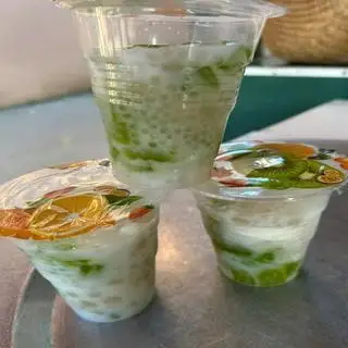 Hình ảnh Chè dừa non