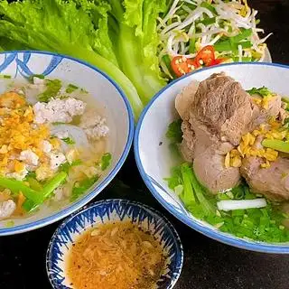 Hủ tiếu xương khô - 64.000 ₫ tại Hủ Tiếu Mì Hoành Thánh Phong Ký - Nguyễn Hữu Thọ