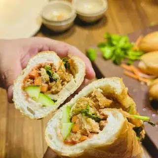 Sườn chà bông pate chay - 30.000 ₫ tại Bánh Mì Chay Minh Hiếu Vegan - Hàn Mặc Tử