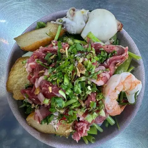 Nhà Hàng Gàu Vàng - Bún Thái Kiểu HongKong, Tacos & Pizza - Chung Cư Ấn Quang - Ẩm thực quốc tế gần bạn