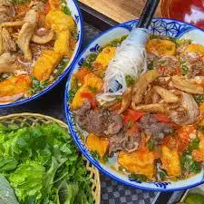 Hình ảnh Bún riêu tóp mỡ truyền thống