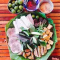 Bún đậu tá lả - Coca chai - 75.000 ₫ tại Bún Đậu Mắm Tôm 1975 - Nguyễn Cảnh Chân