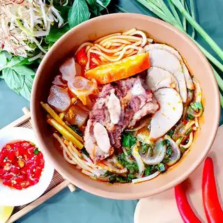 Bún bò đặc biệt - 75.000 ₫ tại Bún Bò Huế Kim Hương - Điện Biên Phủ